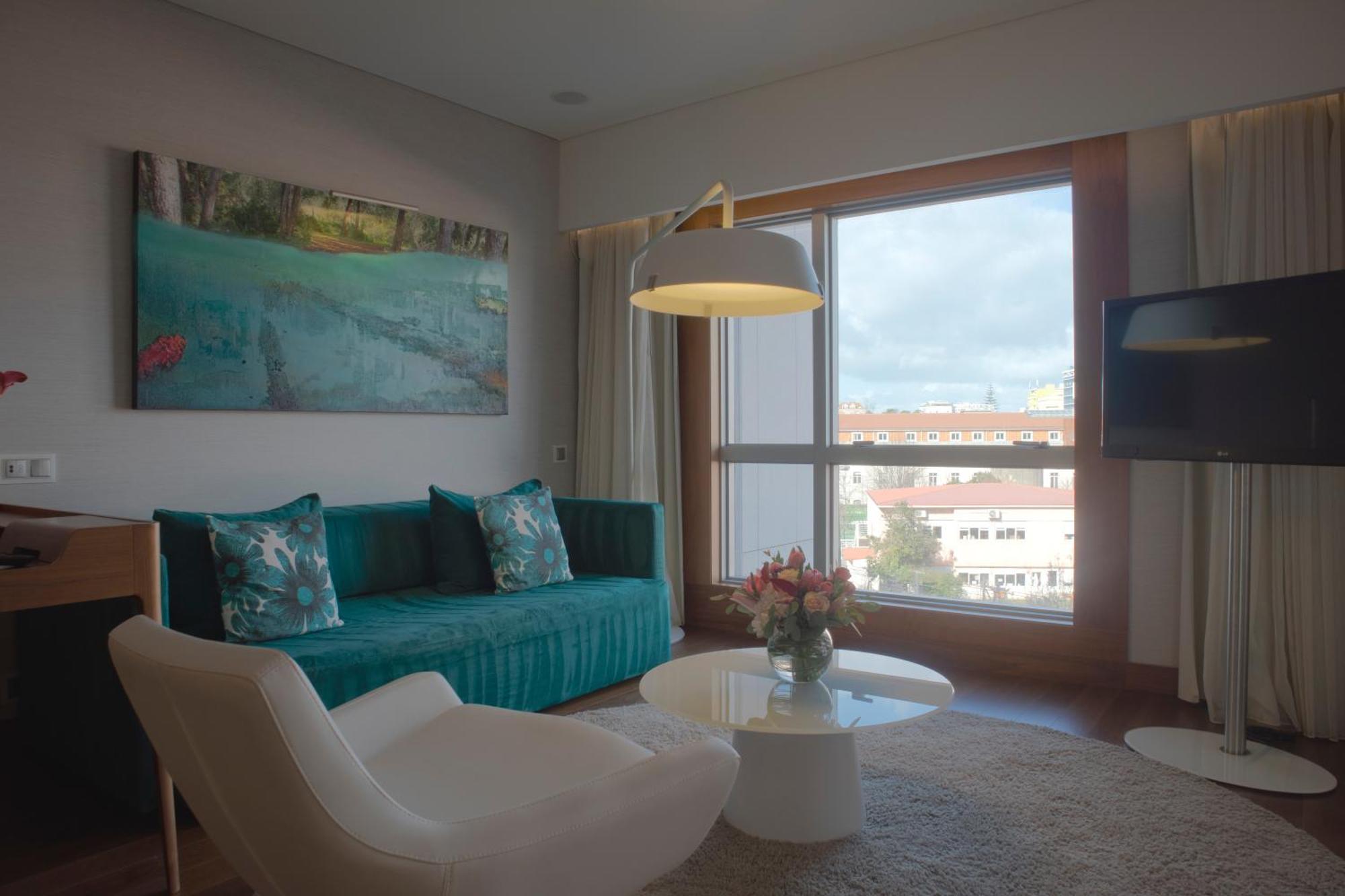 Epic Sana Lisboa Hotel Habitación foto A living room at the hotel